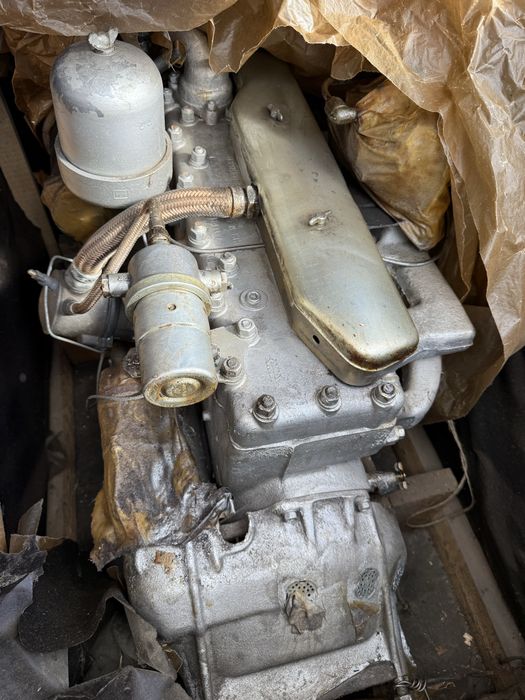 Двигатель  газ 52 Газ53 з хранения в ящику