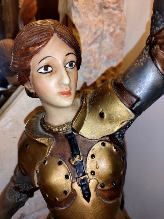 Escultura candeeiro  Joana  D'Arc século XX