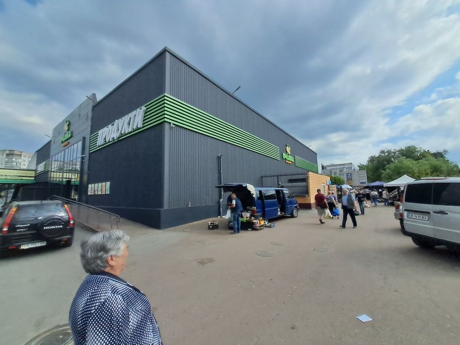 Оренда  приміщення 270м2 (100грн/м2) на Ринку "НИВА" ( ел.17КВТ)