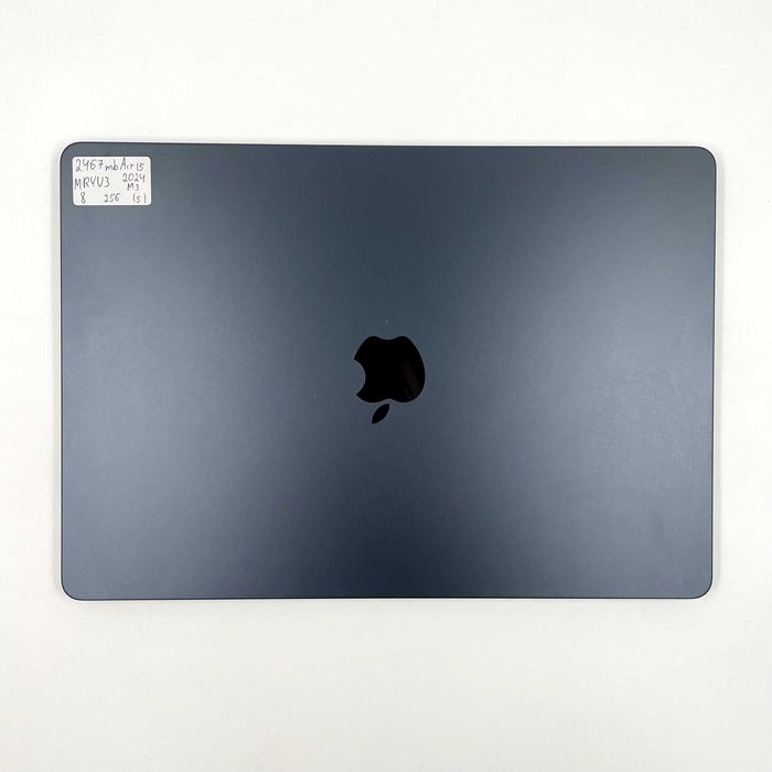 940$ MacBook Air 15" 2024 MRYU3 M3 / 8 GB / 256gb SSD