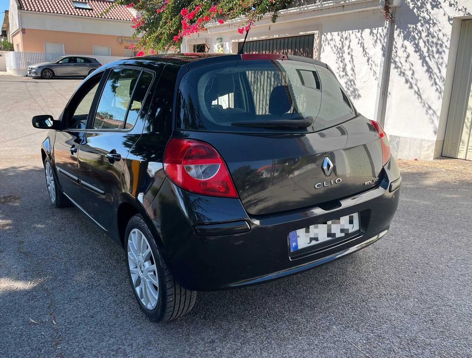 Renault Clio 1.5 DCI Económico