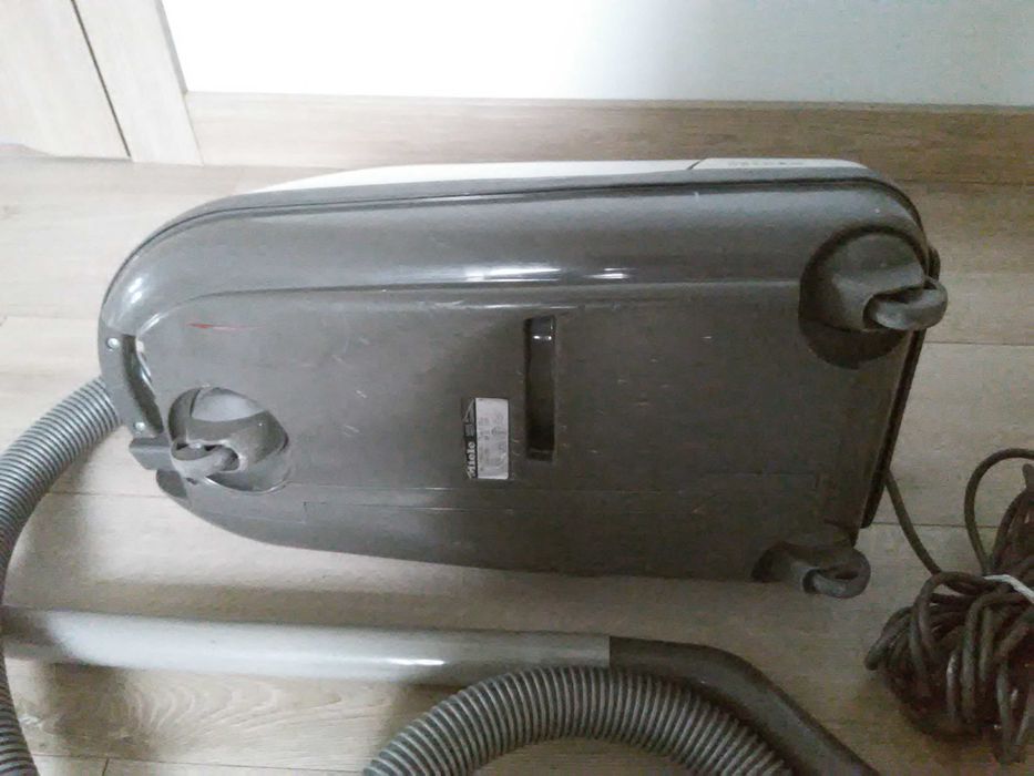 odkurzacz workowy firmy MIELE air clean Made in Germany 250 - 1100 W