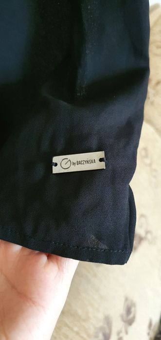 Nowa elegancka bluzka