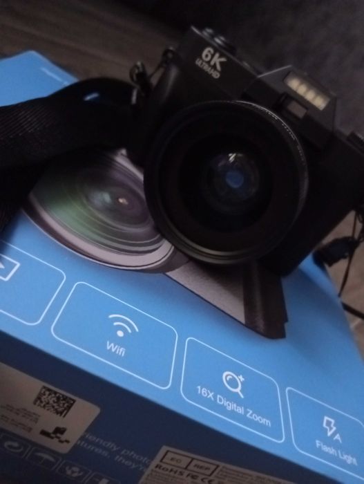 Продам фотоапарат, новий.