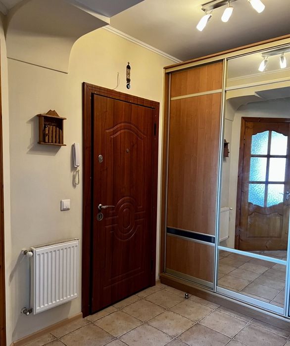 Здаю 1к кв .центр Курінного Чорноти