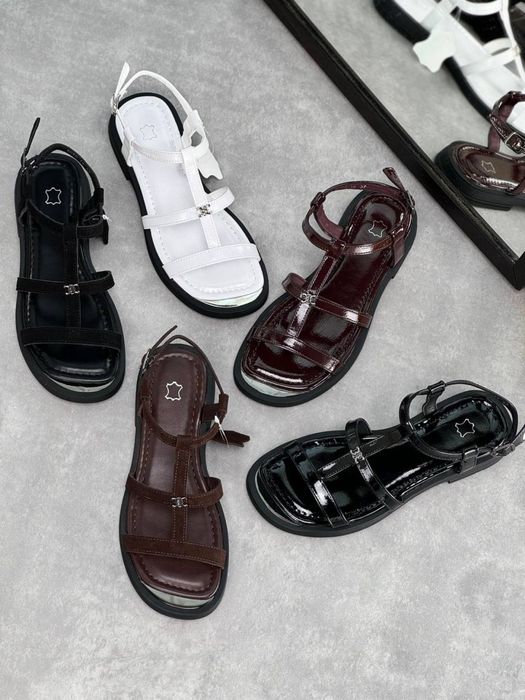 Босоніжки натуральні