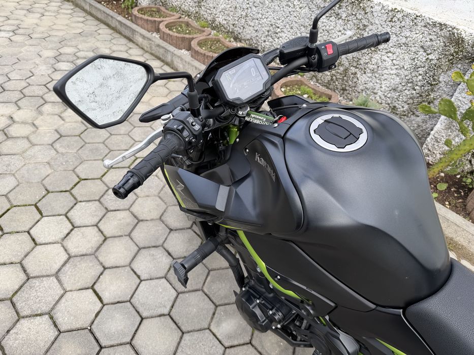 Mota Kawasaki Z900
