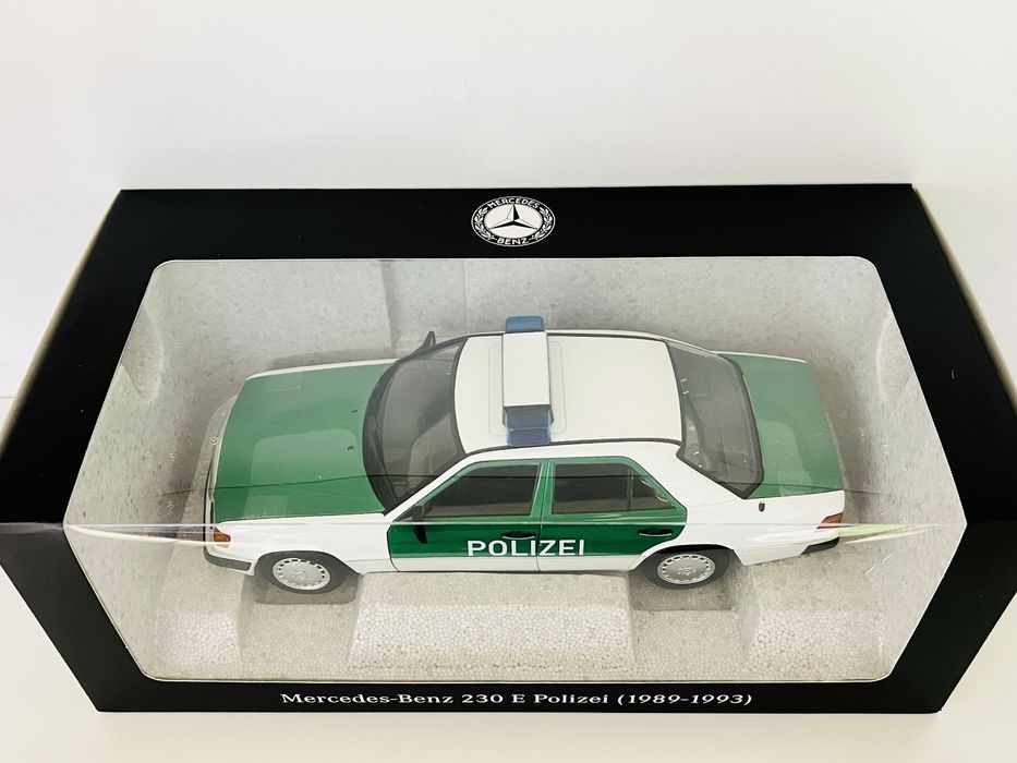 Norev 1:18 Mercedes-Benz 230E (W124) police Année de construction 1989-1993 blanc / vert