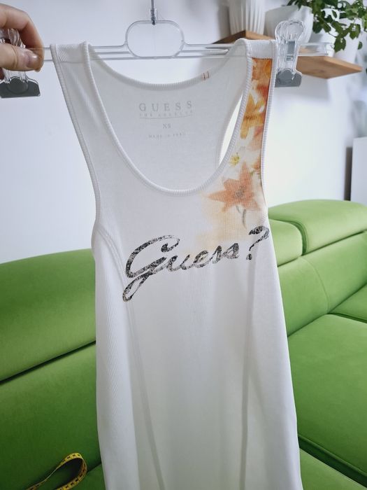 Top Guess XS - S koszulka prążek ramiaczka biała