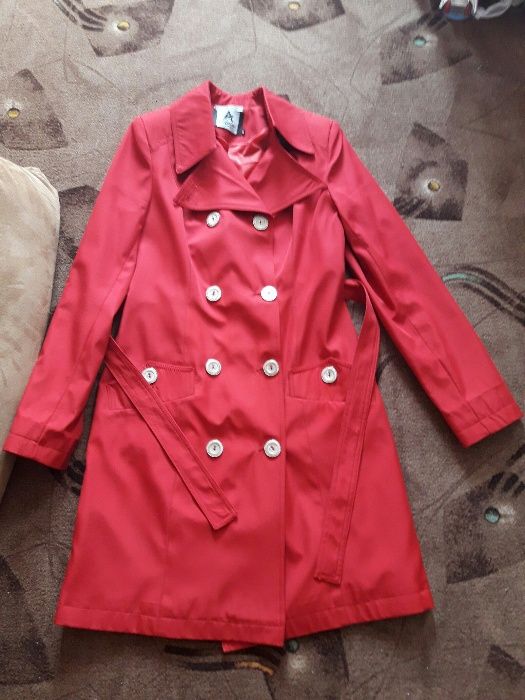 Плащ женский новый