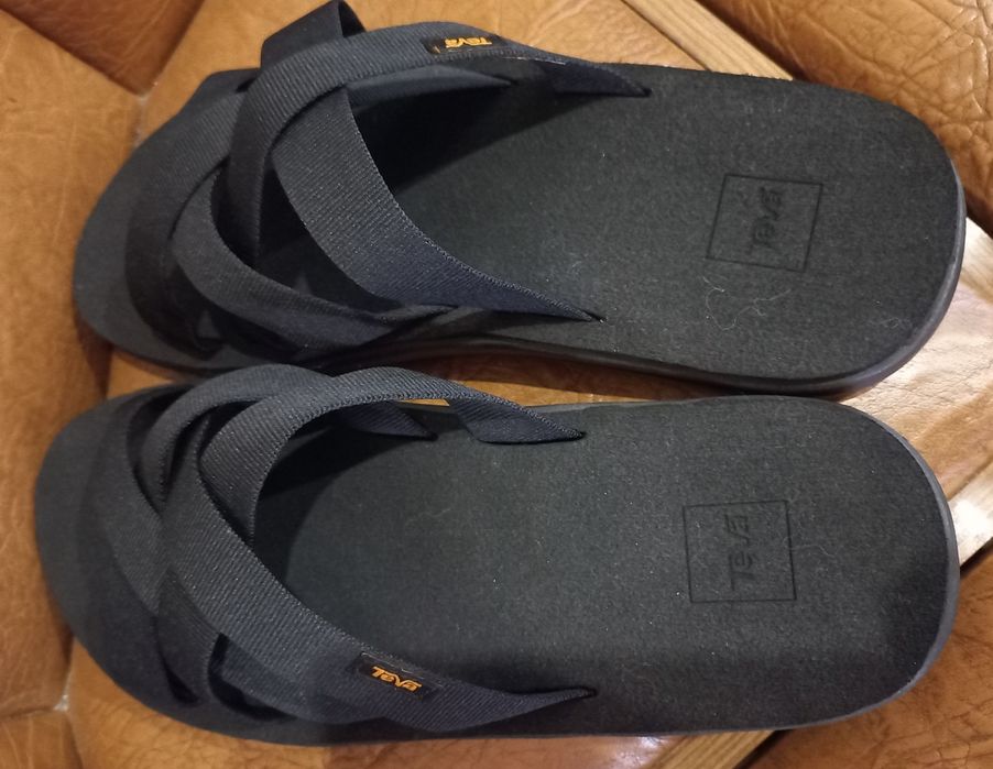 Новые шлепки сандалии TEVA  45,5 размер
