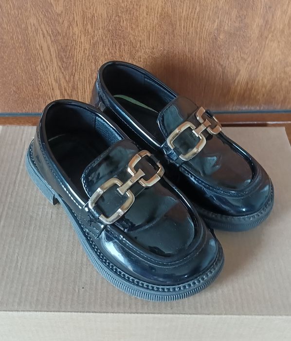 Лофери лакові для дівчинки