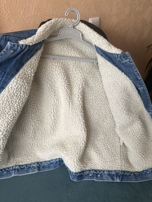 Продам джинсовую курточку