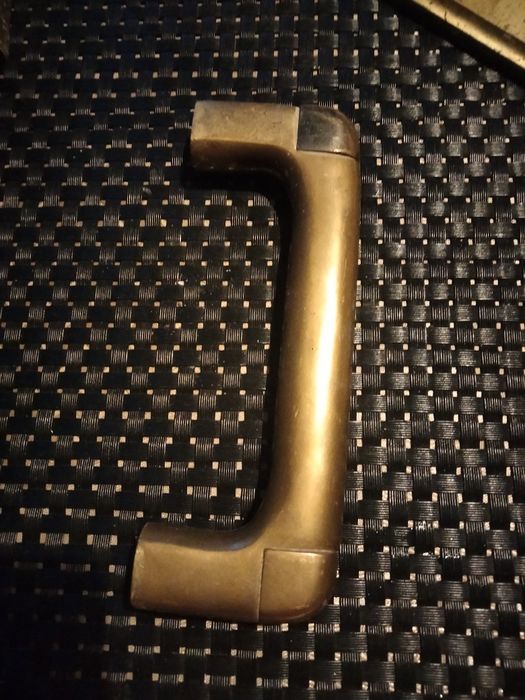 Продам ручку дверную