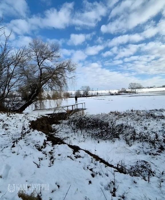 Ділянка на березі озера 24с Цвіжин