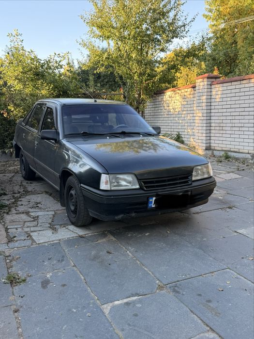 Opel kadett.