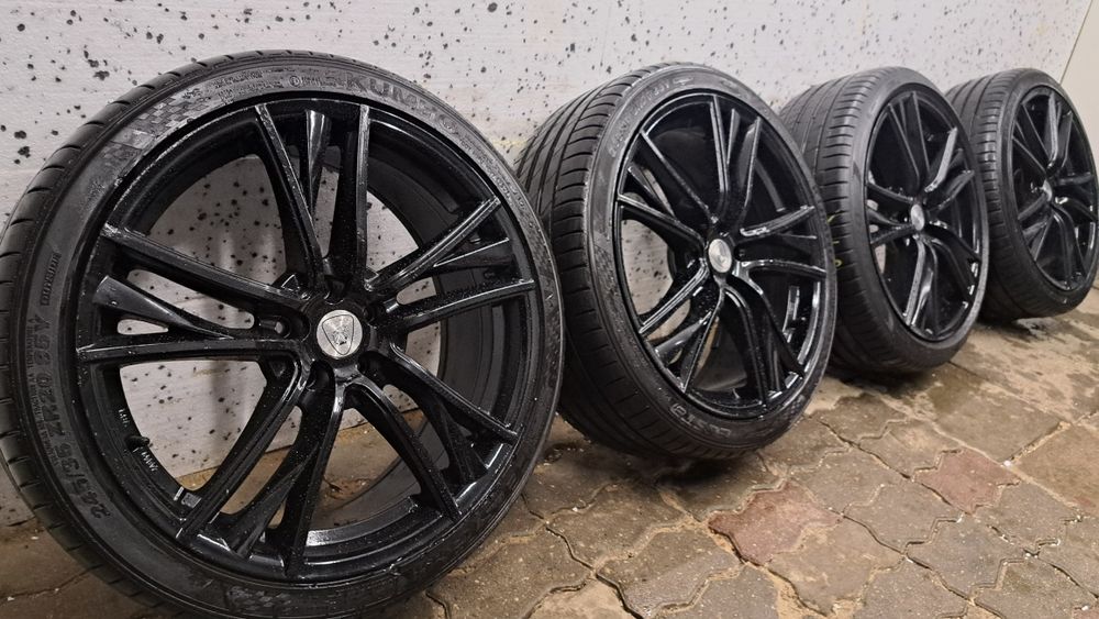 Alufelgi Black  5x112 Opony Lato  245/35/20 Audi A6 A7 A8 ET35 8,5