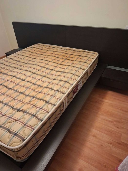 Cama de Casal com Arrumação (Sommier Rebatível) + Colchão