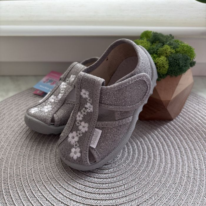 Тапочки дитячі Waldi для дівчинки в садок,валді,21,24,25,27