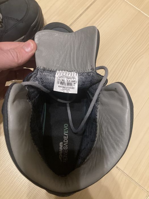 Lowa Renegade GTX Mid 100