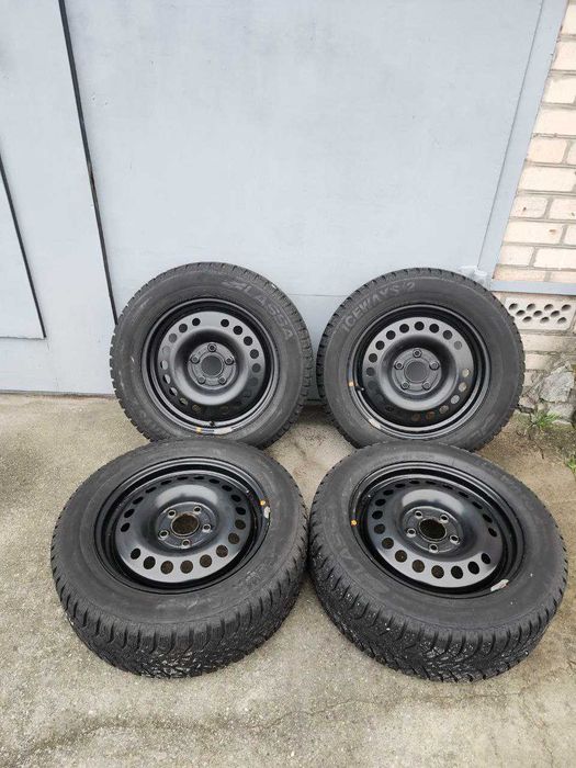 Диски сталеві R16 оригінал Hyundai KIA 52910-G4050 з гумою 205/60 R16