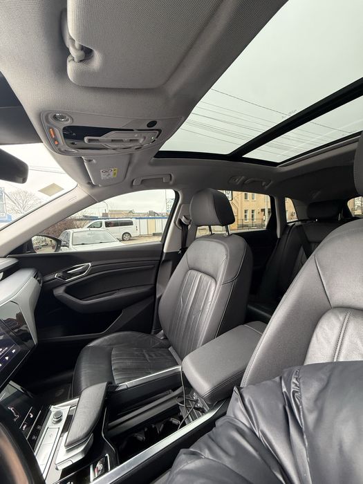 Audi E-Tron 2019 71kw