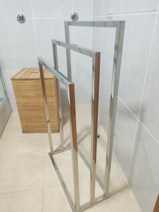 Toalheiro/suporte toalhas WC