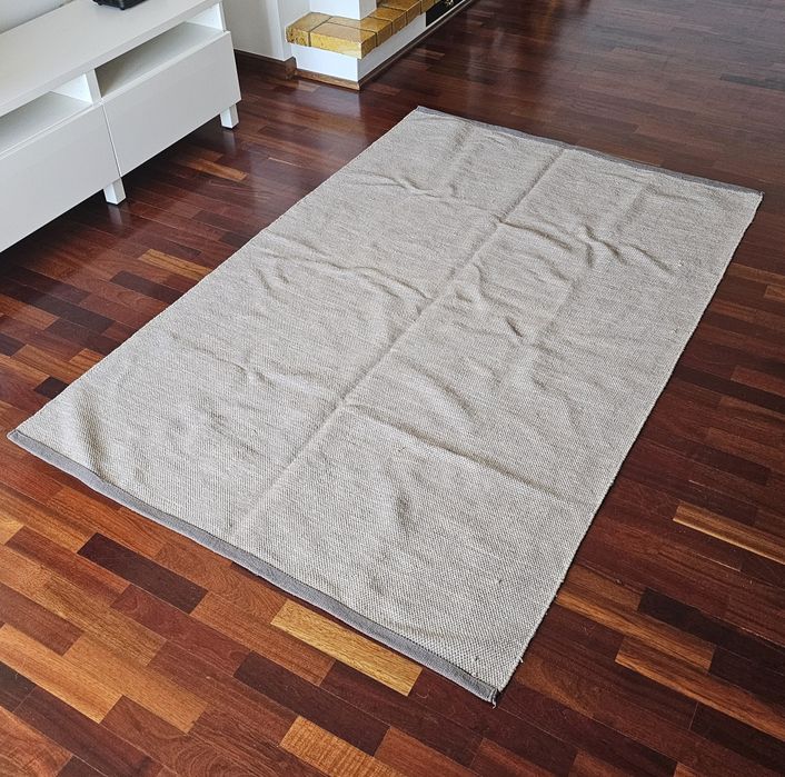Tapete IKEA 
190x127cm
Em bom estado