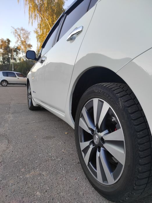 Nissan leaf 30 кВт