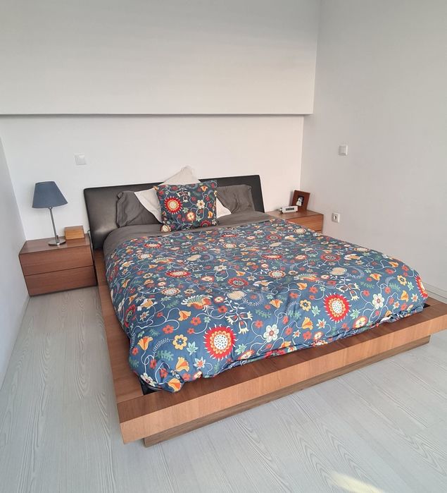 Cama e Mesas de Cabeceira