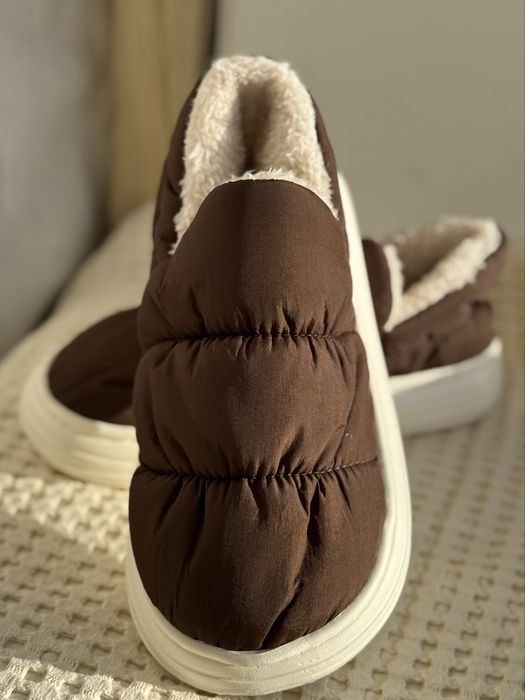 Дуті низькі черевики 38/39 коричневі/білі