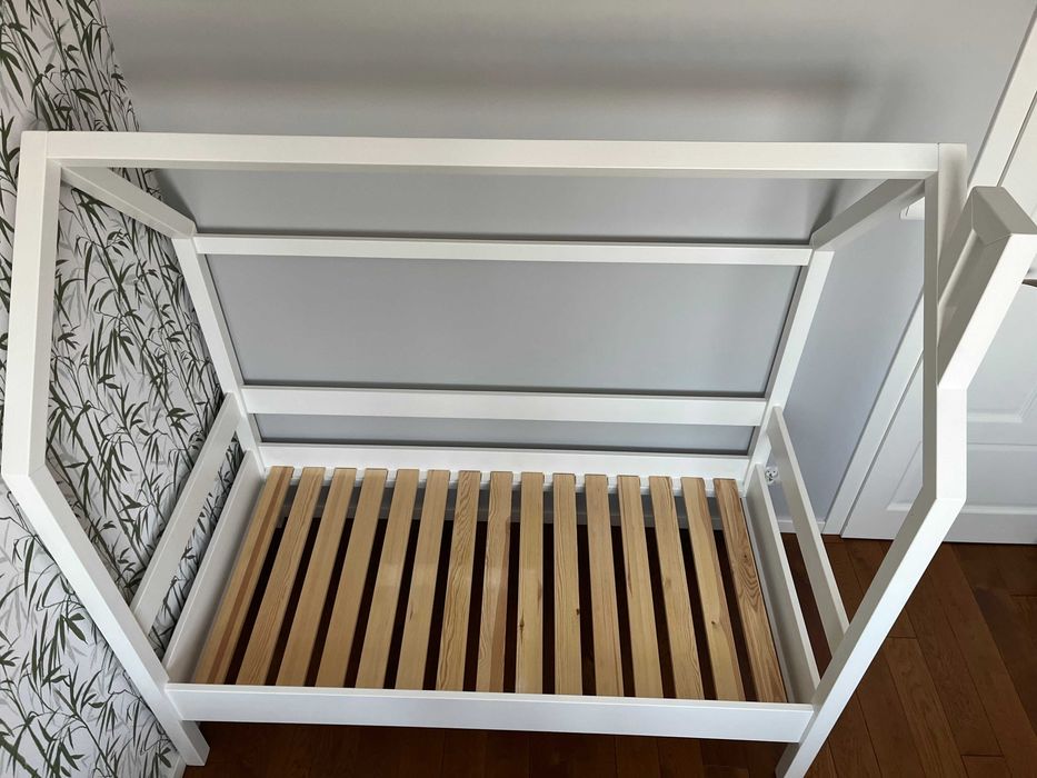 Drewniane łóżko domek 80cm x 160cm firmy Nizio Home