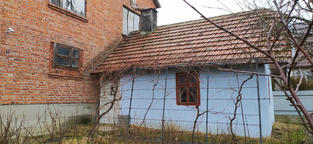 Продається будинок і земельна ділянка в с. Станківці