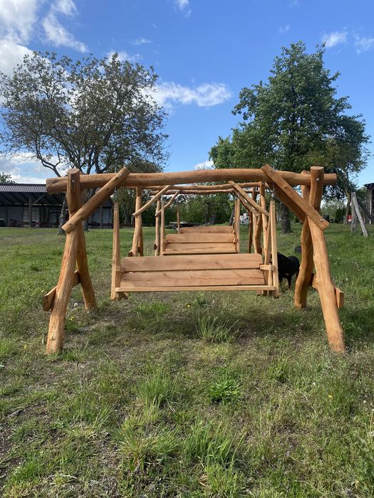 Huśtawki ogrodowe z bali alacjowych