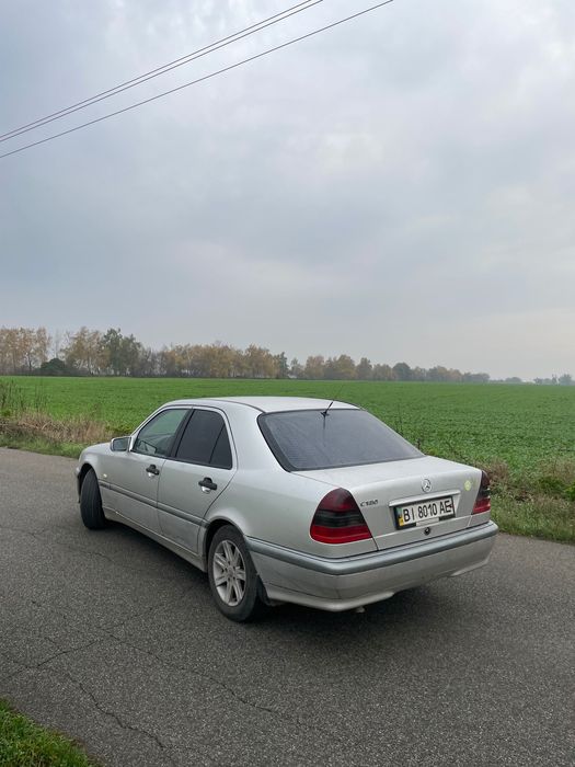 Продам обмін мерседес C180