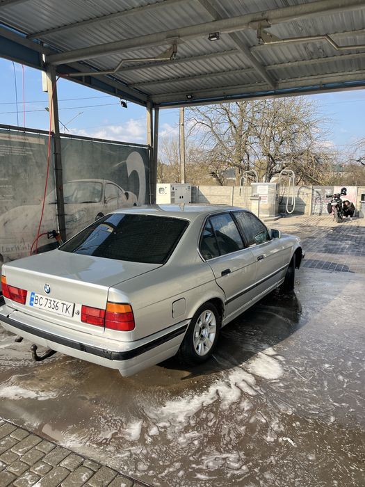 продам авто  BMW e34