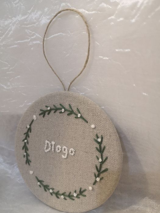 Bordado nome, feito à mão