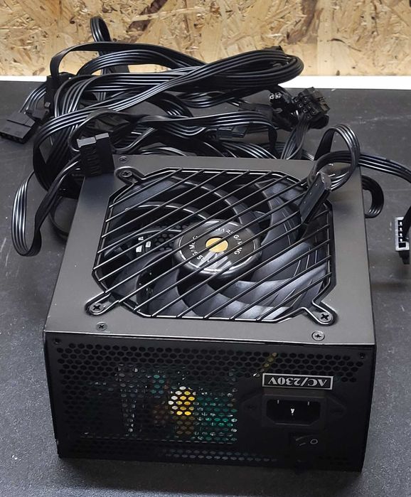 Zasilacz do komputera Mars Gaming MPB650SI 650W
