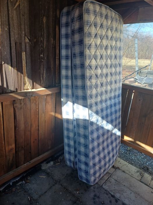 Sprzefam 2 Łóżka +materace