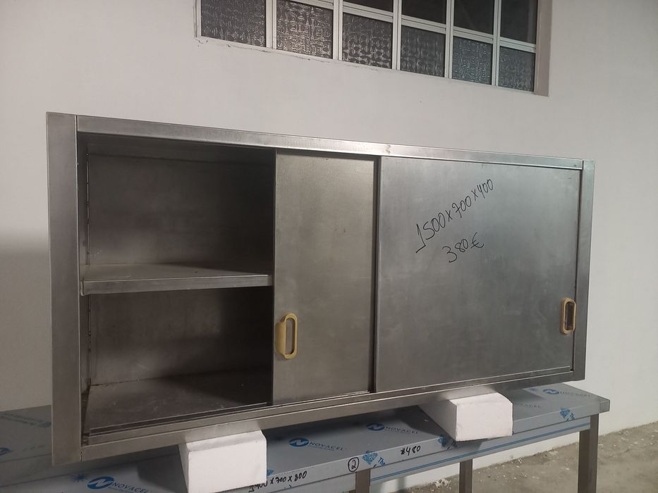 Armários parede inox