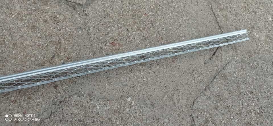 Narożniki podtynkowe 3,0 mb. Siatka 34 mm   ( 150 szt )