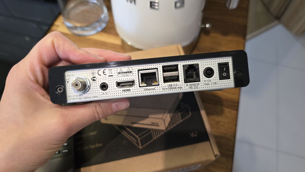 Odbiornik / dekoder VU+ zero REV.2 DVB-S2 HEVC czarny linux E2 oscam
