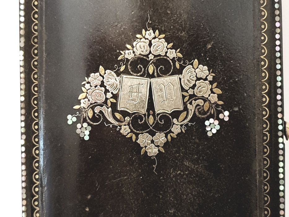 Para restauro: magnífico antigo estojo para charutos com embutidos