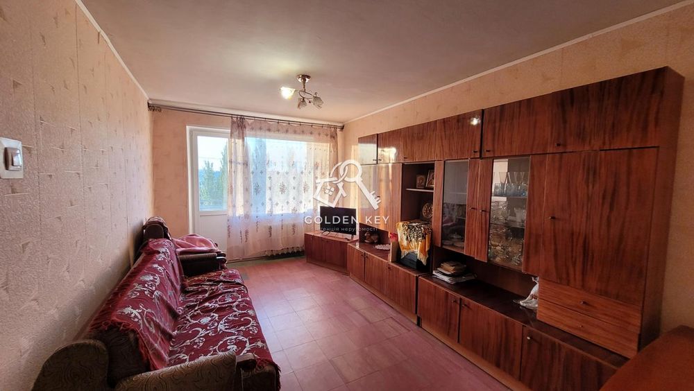 Продаж 3-кімнатної квартири по вул. Космонавтів