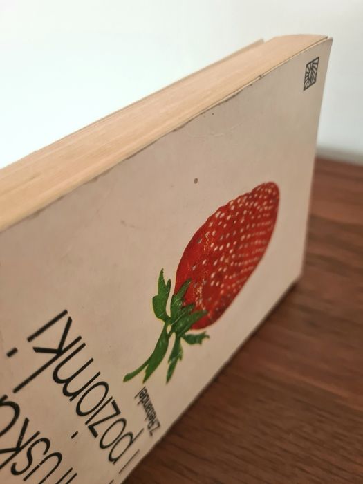 Truskawki i poziomki - Zofia Rebandel. Książka