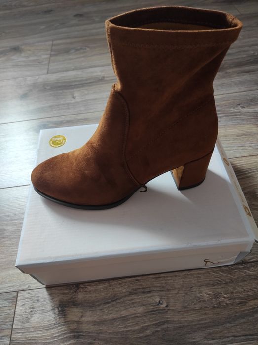 Botki zamszowe Camel Sergio Leone r.37