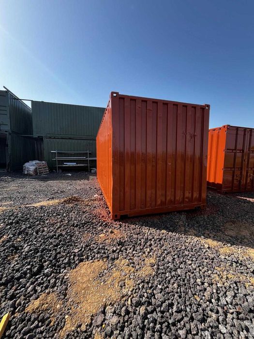 Contentor Marítimo 20' (6 metros) - Com Transporte Incluído!