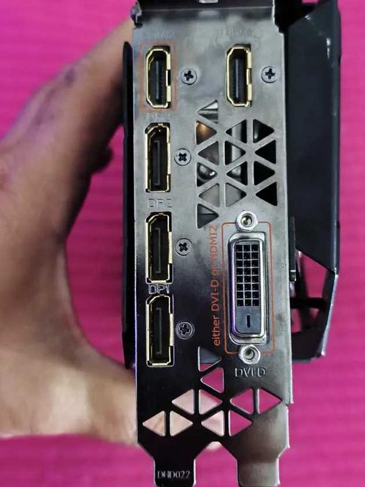 Lote de Componentes PC: GTX 1080 Ti, i7-7820X e Board X299