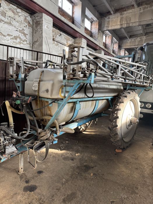 оприскувач 2000 л оп