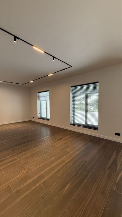 Одноповерховий будинок 175 м², 10 соток, комбіноване опалення. Ліс